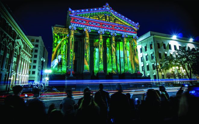 A projection-mapped installation on Gallier Hall for LUNA Fête 2016.